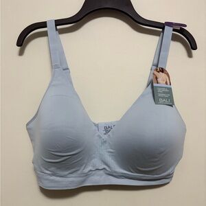 Bali wireless bra 2x nwt